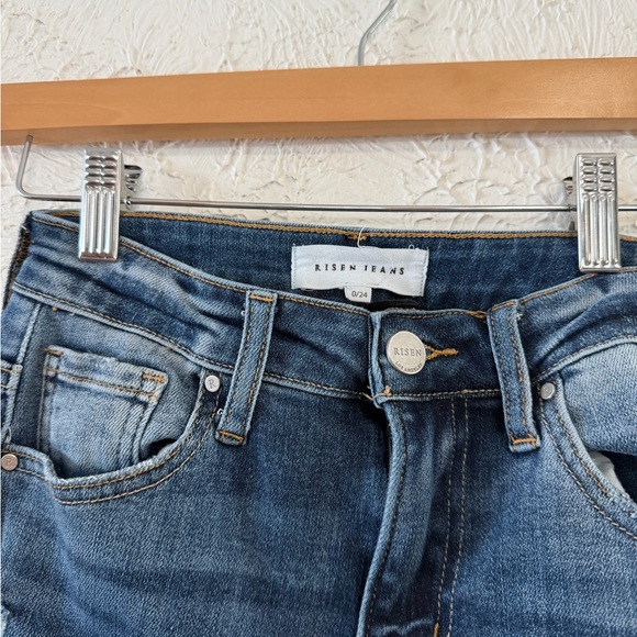 Risen Jeans Women’s Straight Leg Denim Size 0/24 Stretch High Rise - Picture 2 of 3